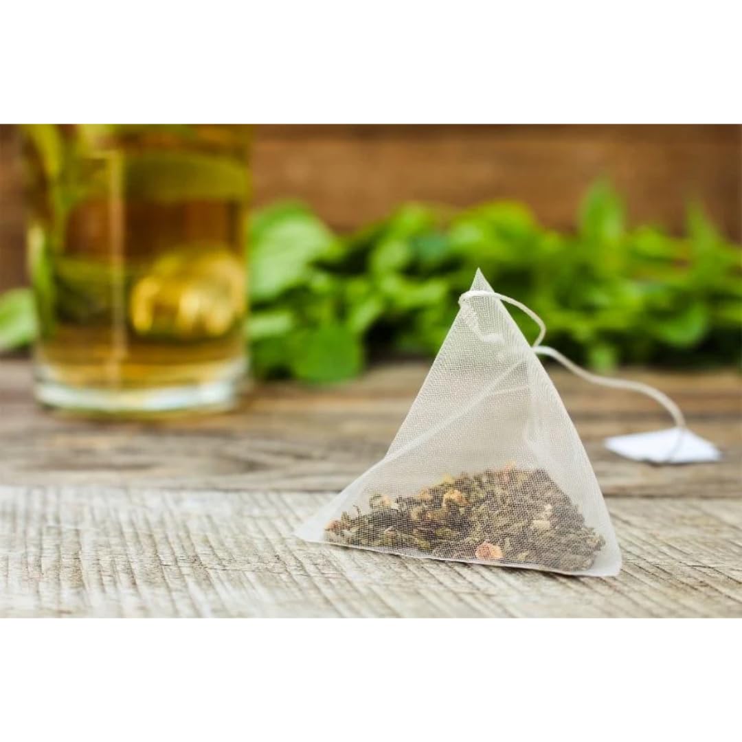 Canada True Premium Tea Gift Set – Maple & Icewine Flavored Whole Leaf Ceylon Tea – 3 Souvenir Canisters (3 × 20g, 30 Pyramid Bags Total) a-Naturally Flavored No Sugar And Calorie-Free
